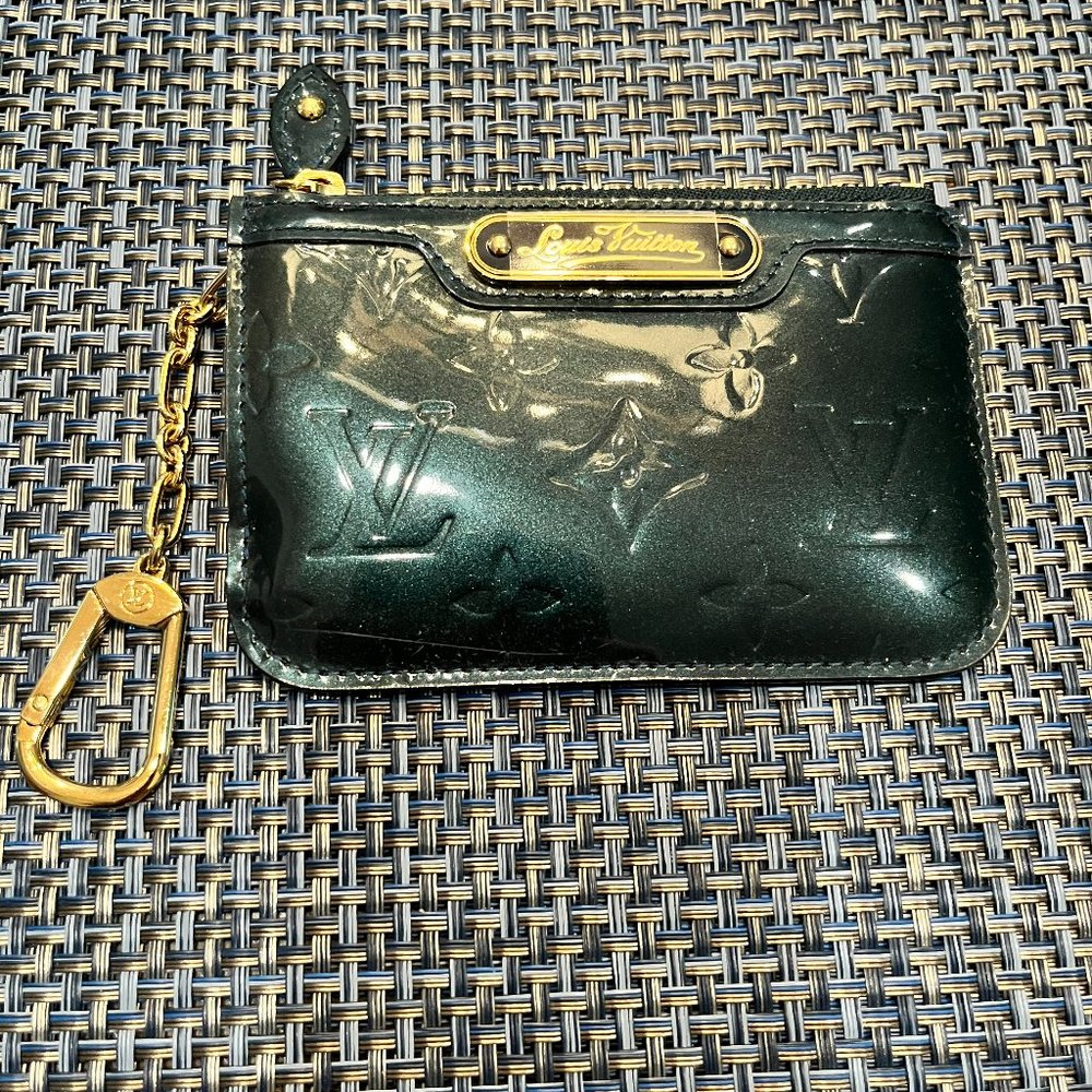 Louis Vuitton Bleu Noir Vernis Poche Cles key wallet